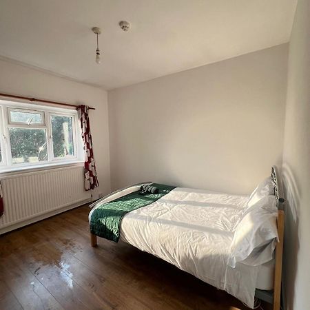 Отель Reading Town Centre Экстерьер фото